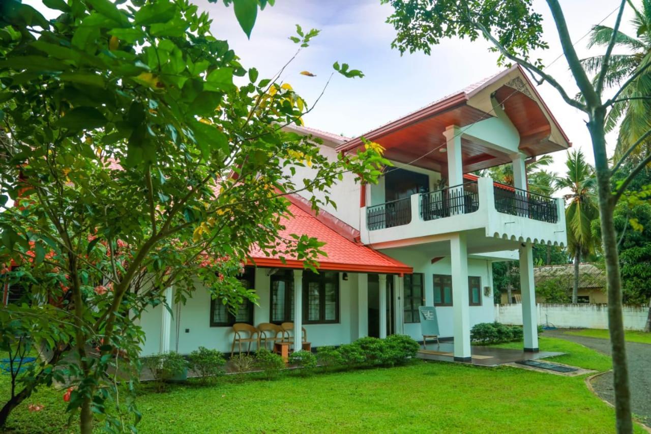 Sapumal Lodge Holambra Exterior foto